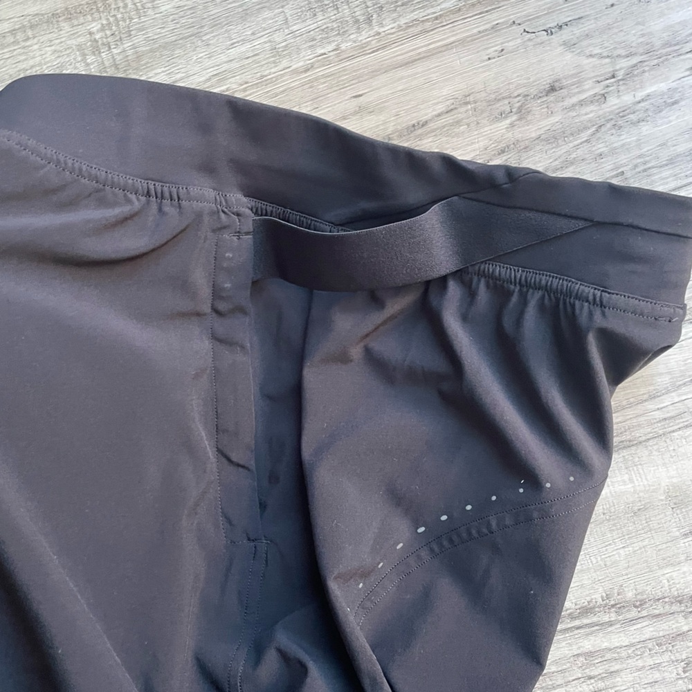 Lululemon Adapted State High Rise Jogger *Airflow” Leg Slits Black Color SZ 10 - Picture 4 of 16